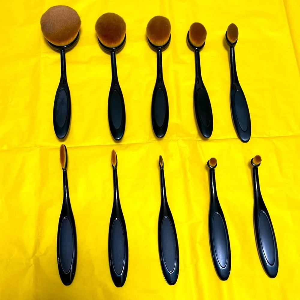 10 PIECE SUPER SOFT SYNTHETIC HAIR MAKEUP BRUSH SET WITH BLACK HANDLES